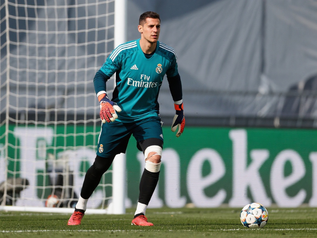 皇马噩耗:库尔图瓦训练中右膝半月板重伤 皇马球迷最近迎来了一个不太好的消息:主力